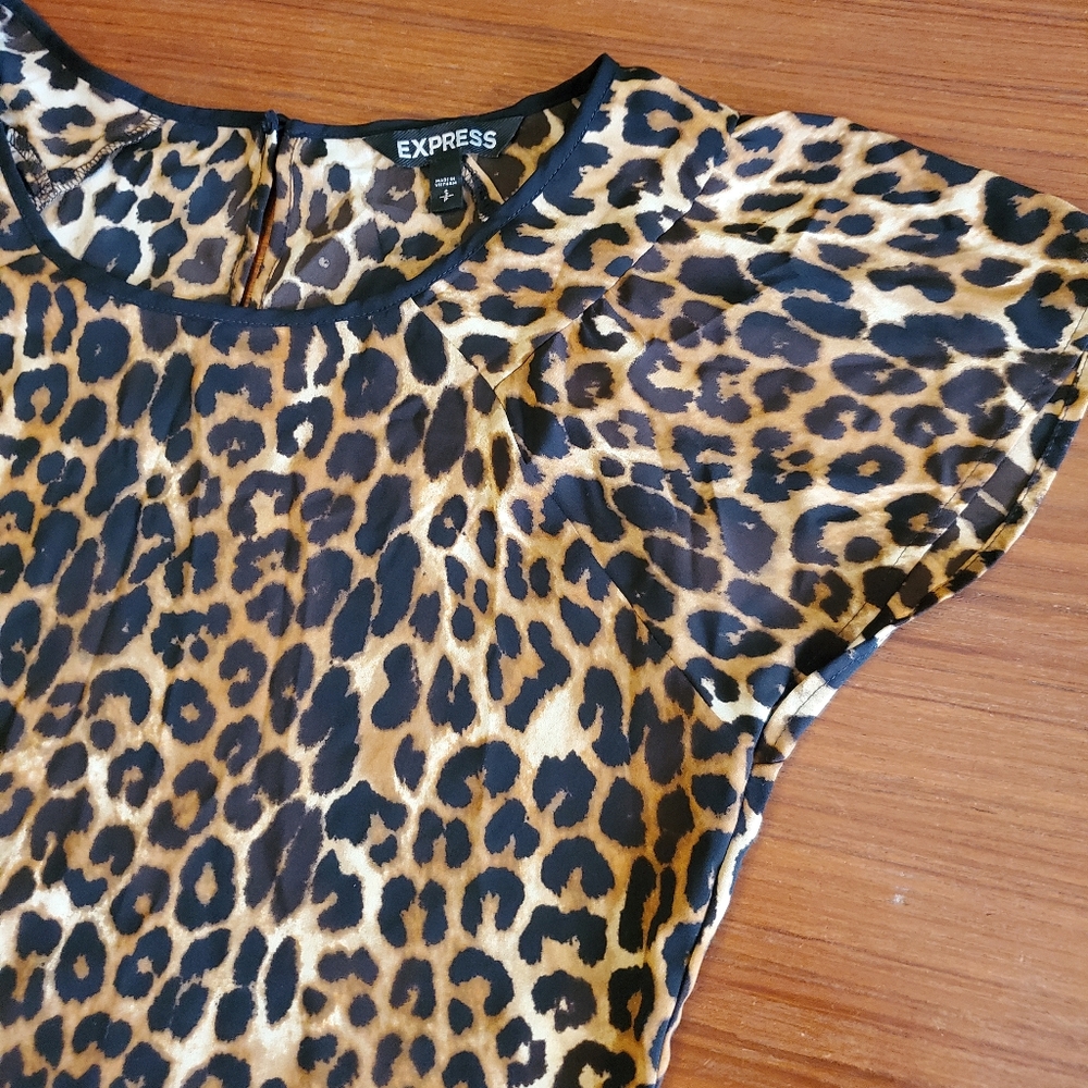 Express Leopard blouse SP - Picture 8 of 9